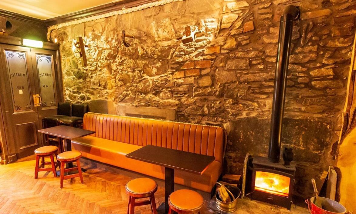 Hotel The Whisky Vaults Oban Exteriér fotografie