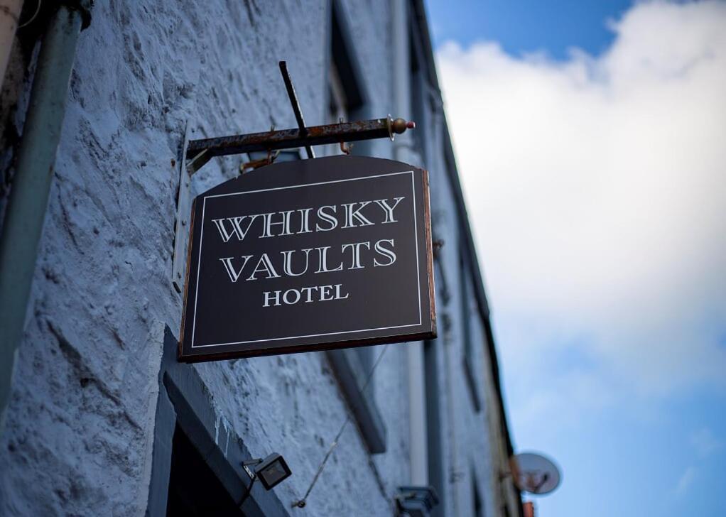 Hotel The Whisky Vaults Oban Exteriér fotografie